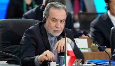 Α.Αραγτσί προς Αμερικανούς: «Μπορείτε να ευχαριστήσετε τον Μ.Νετανιάχου για τον φόρο “Πρώτα το Ισραήλ”»