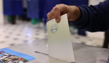 Δημοσκόπηση MRB: 31,1% στην εκτίμηση ψήφου η ΝΔ – Το 70% υπέρ της αποστολής φρεγατών και F-16 στην Κύπρο