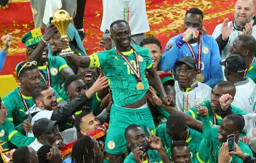 Σενεγάλη: Mετέφεραν το κύπελλο του Κόπα Άφρικα σε στρατιωτική βάση για να μην το επιστρέψουν!