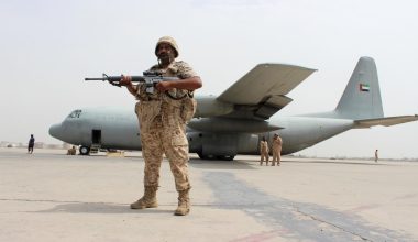 Oι ΗΠΑ σίγουρα κερδίζουν από τον πόλεμο: Ενέκριναν την πώληση όπλων και πυρομαχικών αξίας 7 δισ. δολαρίων στα ΗΑΕ