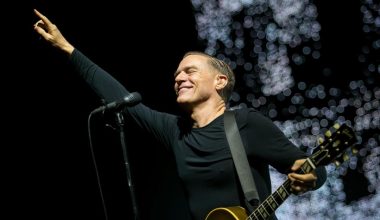Bryan Adams: Δύο συναυλίες στην Ελλάδα από τον δημοφιλή καλλιτέχνη – Έρχεται για τα «μάτια» της Θεσσαλονίκης