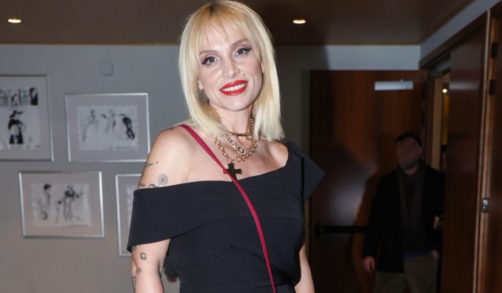 Ε.Ζουγανέλη για τη «μάχη» που έδωσε με τα κιλά της: «Έχω περάσει διάφορα στάδια ακόμα και υστερία»