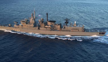 Παροπλίζεται η φρεγάτα «Θεμιστοκλής»: Μετά από σχεδόν 23 χρόνια υπηρεσίας στο ΠΝ ολοκληρώνει το έργο της
