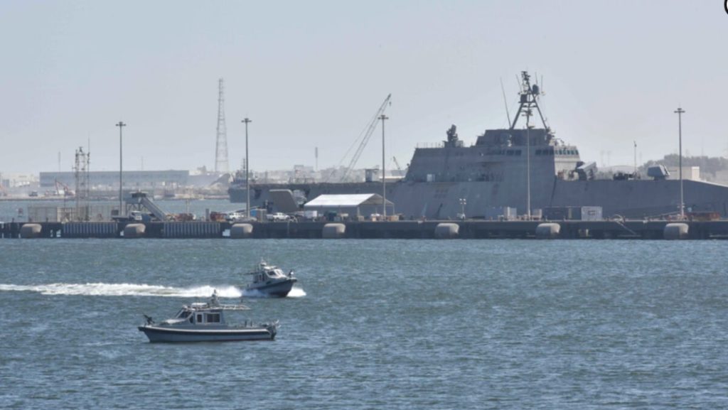 Mπαχρέιν: Ισχυρές εκρήξεις στην αμερικανική στρατιωτική βάση Τζουφέρ