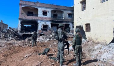 Βίντεο: Ισραηλινοί στρατιώτες προκαλούν ζημιές σε σπίτια εκτοπισμένων στο νότιο Λίβανο