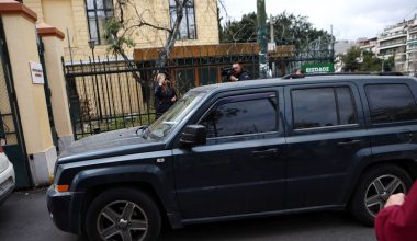 Γ.Τσαγκαράκης: Οδηγήθηκε στα δικαστήρια της Ευελπίδων (φώτο)