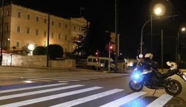 Βουλή: Νέο βίντεο – ντοκουμέντο από το δυστύχημα που στέρησε τη ζωή στον 63χρονο μοτοσυκλετιστή