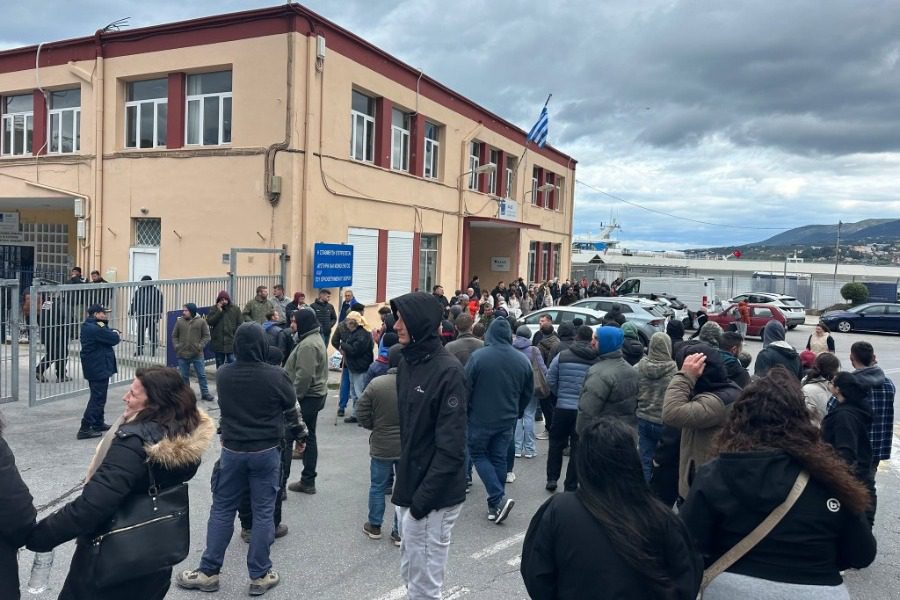 Λέσβος: Νέα συγκέντρωση κτηνοτρόφων στο λιμάνι της Μυτιλήνης κατά των μέτρων για τον αφθώδη πυρετό