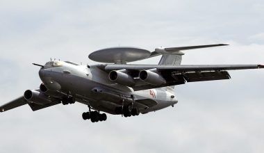 Οι Ουκρανοί κατέρριψαν στο Νόβγκοροντ ένα από τα λιγοστά αεροσκάφη Beriev A-50U της ρωσικής Αεροπορίας