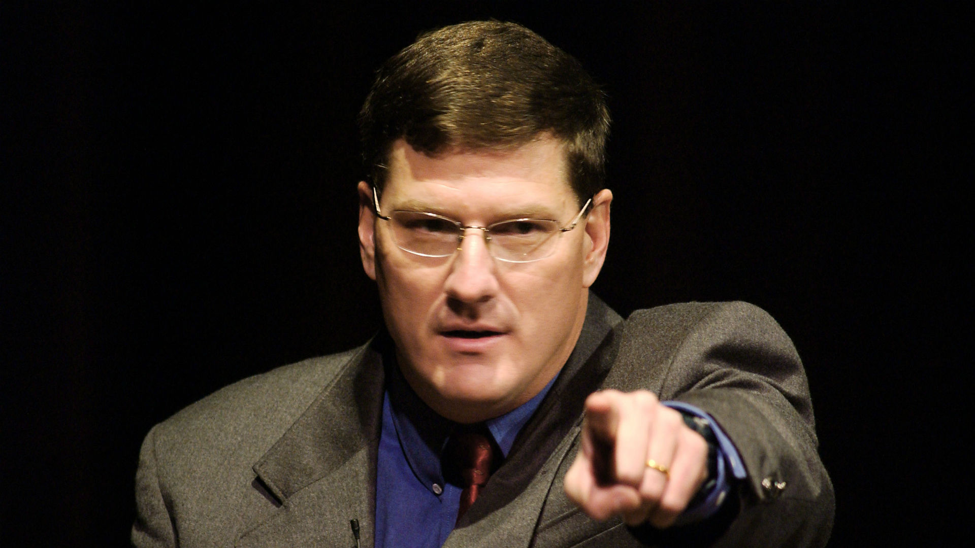 Σκοτ Ρίτερ: «Το Ιράν να  κτυπήσει τις μονάδες αφαλάτωσης νερού σε ΗΑΕ και Ισραήλ»!