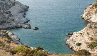 Επιχείρηση απεγκλωβισμού δύτη στα Λιμανάκια Βουλιαγμένης