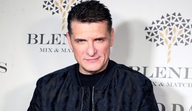 Χ.Αντωνιάδης: «Γυναίκες έρχονταν στο καμαρίνι μου και προσπαθούσαν να κάνουν διάφορα- Και δεν ήταν λίγες» (βίντεο)