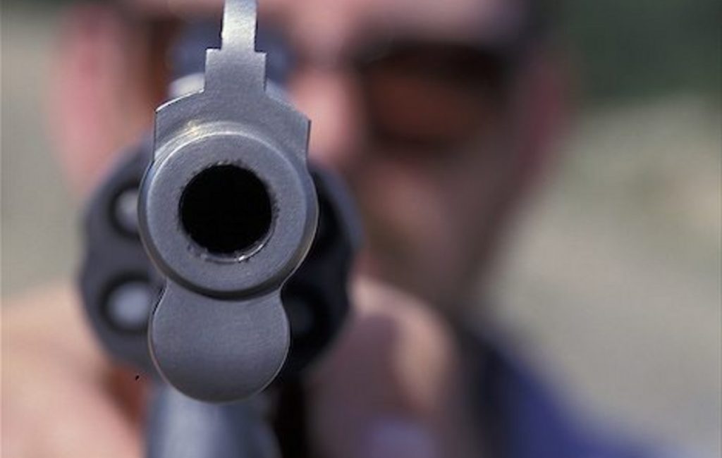 Ιωάννινα: Αστυνομικός αυτοπυροβολήθηκε στο κεφάλι με το υπηρεσιακό του όπλο στο Αστυνομικό Μέγαρο!