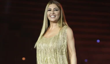 Τέλος στις φήμες για την υγεία της έβαλε η Έλενα Παπαρίζου: «Ευχαριστώ για το ενδιαφέρον αλλά δεν νοσηλεύομαι»