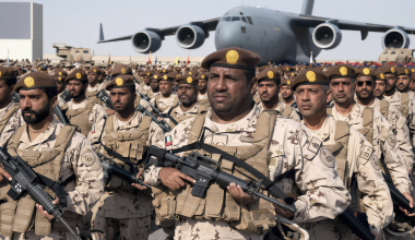 Αναφορές για προετοιμασίες από τα ΗΑΕ στρατιωτικής απάντησης στο  Ιράν για τα Στενά του Ορμούζ