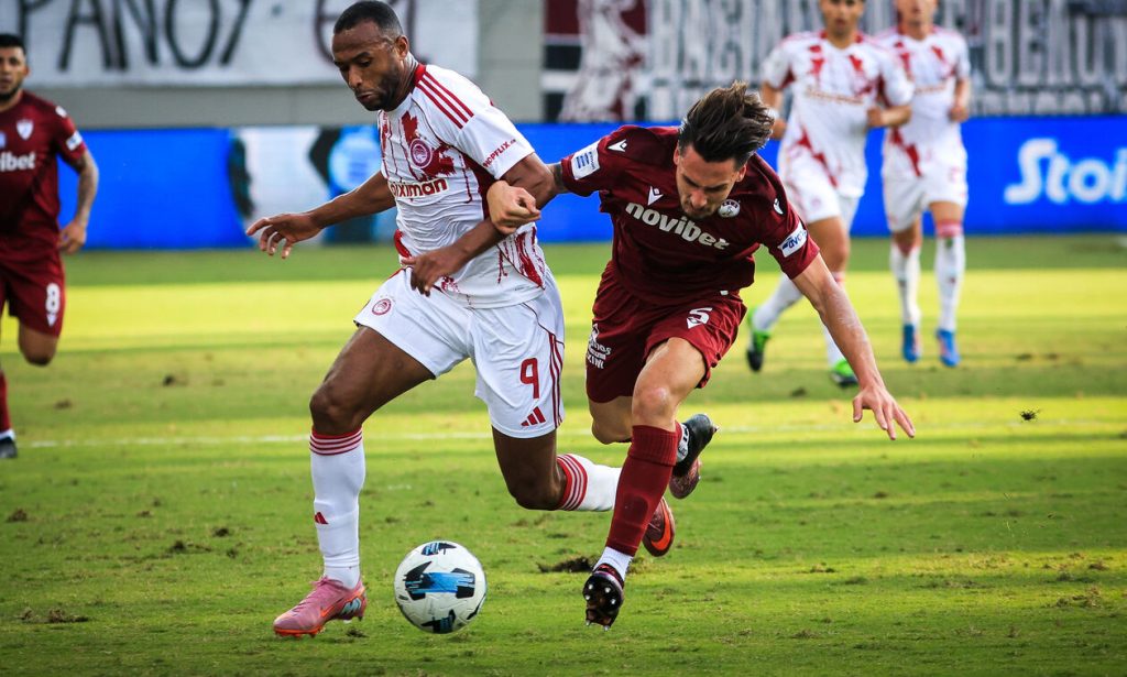 Αδιανόητα τραγικός ο Ολυμπιακός – Γκέλαρε με την παραπαίουσα Λάρισα μένοντας στο 0-0