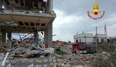 Ισχυρή έκρηξη στη Ρώμη προκάλεσε την καταστροφή κτηρίων: Πάνω από 70 οι εκκενώσεις – Δύο οι τραυματίες (βίντεο)