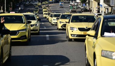 Νέα 24ωρη απεργία ανακοίνωσε το ΣΑΤΑ: «Τραβούν χειρόφρενο» αύριο οι οδηγοί ταξί