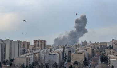 Ο ισραηλινός Στρατός κτύπησε το βασικό αρχηγείο των Φρουρών της Επανάστασης στην Τεχεράνη
