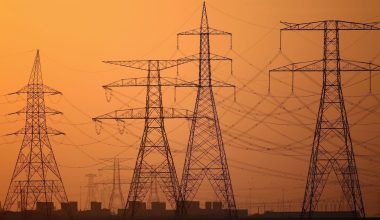 Γιατί τα «μάζεψε» ο Ν.Τραμπ και αποφεύγει να πλήξει ιρανικές ενεργειακές υποδομές