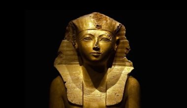 Η γυναίκα που κυβέρνησε μεταμφιεσμένη σε άντρα