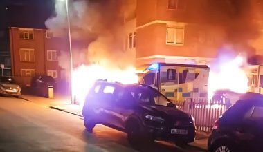 Ισχυρές εκρήξεις σε κτήριο εβραϊκής οργάνωσης στο Λονδίνο μετά από εμπρηστική επίθεση: Ακούγονταν ουρλιαχτά (βίντεο