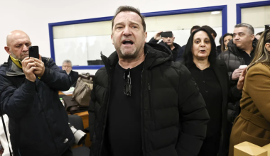 Ξέσπασε ο Ν.Πλακιάς: «Ντροπή σας Γ.Φλωρίδη και Κ.Μητσοτάκη για την ασέβεια απέναντι στην οικογένειά μας»