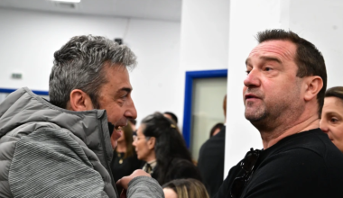 Ένταση στη δίκη: Οικογένεια Πλακιά προς τον πρώην πρόεδρο του ΟΣΕ – «Θα σε σκίσω με τα χέρια μου αλήτη!» (βίντεο)