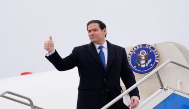 Στο Παρίσι εσπευσμένα ο Μάρκο Ρούμπιο: Πρώτη διεθνής περιοδεία με φόντο τον πόλεμο στο Ιράν