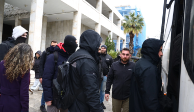 Kακουργηματική δίωξη στους 22 συλληφθέντες για τις απάτες σε βάρος του ΕΦΚΑ και του Δημοσίου