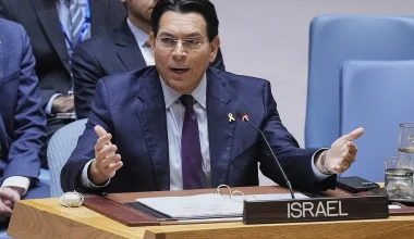 Συμβούλιο Ασφαλείας ΟΗΕ: Ο ισραηλινός πρέσβης άναψε σειρήνα πολέμου – «Έχετε 15” να βρείτε καταφύγιο» (βίντεο)