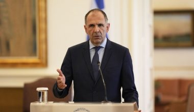 Τηλεφωνική επικοινωνία Γ.Γεραπετρίτη με τον Γ.Σάαρ: Τι συζήτησαν