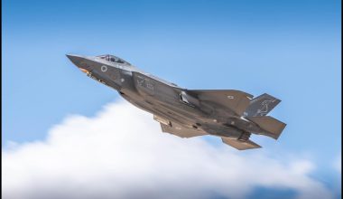 Το Ισραήλ αυξάνει την ένταση των αεροπορικών επιδρομών στο Ιράν πριν μια ενδεχόμενη εκεχειρία