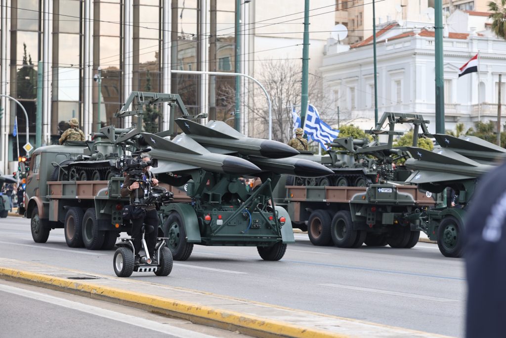 Τα νέα οπλικά συστήματα της χώρας που παρουσιάστηκαν στην στρατιωτική παρέλαση της 25ης Μαρτίου (upd)