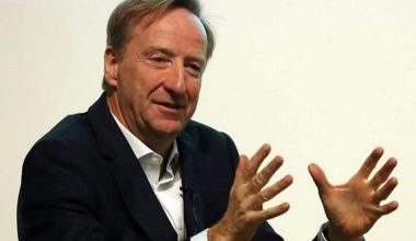 Πρώην επικεφαλής της βρετανικής ΜΙ6: «Το Ιράν έχει πλέον το πλεονέκτημα στη σύγκρουση με τις ΗΠΑ»