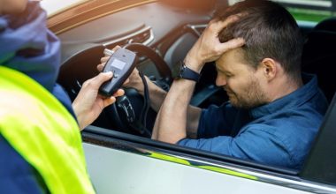 Τρίκαλα: «Βραβείο» νομιμότητας – Έκαναν αλκοτέστ ακόμη και σε περιπολικό