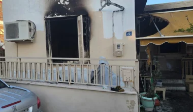 Βόλος: Συγκλονίζει η περιγραφή αυτόπτη μάρτυρα – «Στην αυλή υπήρχε ένας άνθρωπος που καιγόταν»