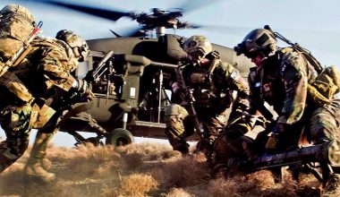 Οι Ιρακινοί κατέστρεψαν αμερικανικό Black Hawk UH-60M στην βάση της Βικτόρια – Δείτε βίντεο