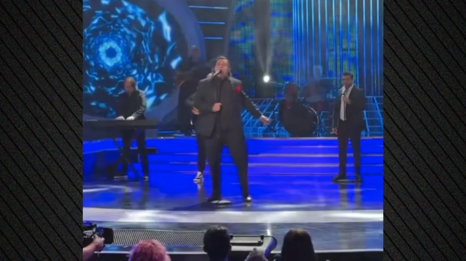 Αποθεώθηκε παίκτης του Your Face Sounds Familiar της Βουλγαρίας: Ενσάρκωσε τον Β.Καρρά & τραγούδησε το «Φαινόμενο»