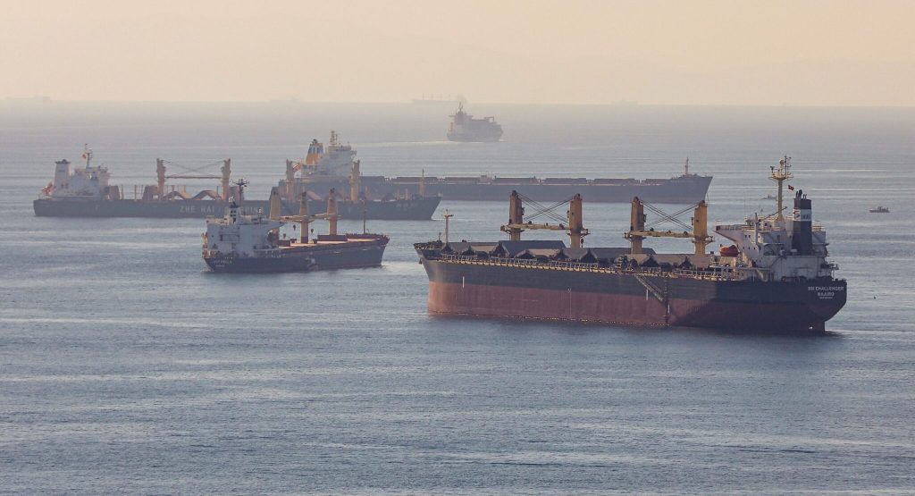 Εντολή από τον Κ.Στάρμερ στις βρετανικές δυνάμεις για έλεγχο και κατάσχεση πλοίων του «σκιώδους ρωσικού στόλου»