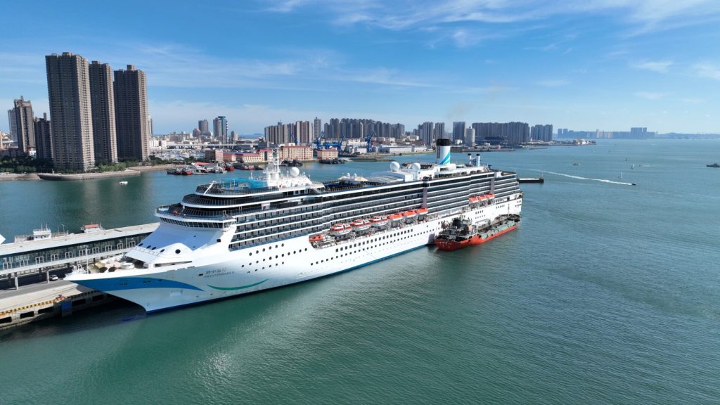 Κίνα: Κατασκευάζει γιγάντιο κρουαζιερόπλοιο – Έχει μήκος 341 μέτρα και χωράει 5.200 επιβάτες!