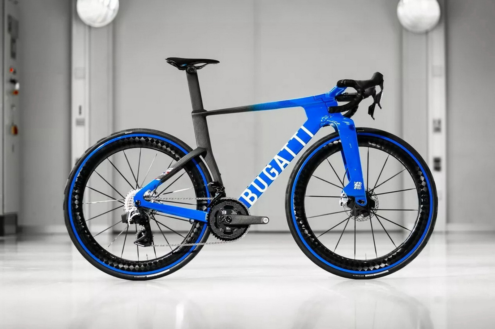 Μα, ποδήλατο Bugatti που κοστίζει όσο ένα αυτοκίνητο;