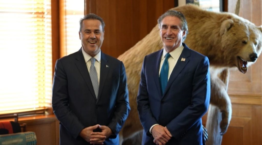 Στ.Παπασταύρου: Η συνάντηση με τον υπουργό Εσωτερικών των ΗΠΑ – Τι συζητήθηκε