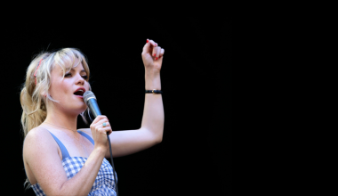 «Με νάρκωσαν, με απήγαγαν και με βίασαν»: Η συγκλονιστική ιστορία της τραγουδίστριας Duffy γίνεται ντοκιμαντέρ