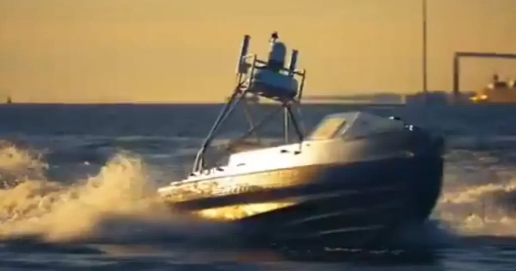 Βίντεο: Οι ΗΠΑ ανέπτυξαν θαλάσσια drones στον Κόλπο!