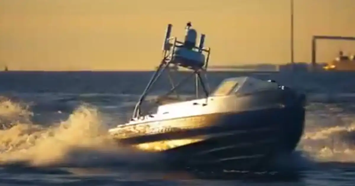 Βίντεο: Οι ΗΠΑ ανέπτυξαν θαλάσσια drones στον Κόλπο!