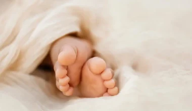 Μωρό 10 μηνών στην Ηλεία εντοπίστηκε με εγκαύματα και κατάγματα – Νοσηλεύεται σε κρίσιμη κατάσταση