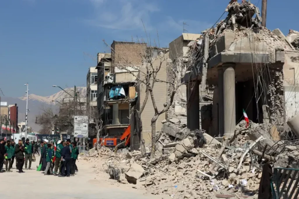 Ιράν: «ΗΠΑ και Ισραήλ έχουν καταστρέψει 93.000 ακίνητα»