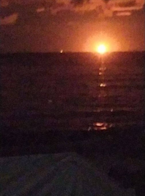 Πλοίο καίγεται στα ανοικτά των ακτών του Ισραήλ μετά από πλήγμα του Ιράν