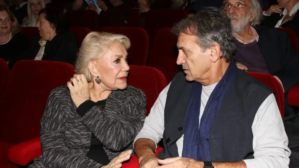 «Σ’ ευχαριστώ για όλα μάνα…»: O Γ.Νταλάρας αποχαιρετά τη Μαρινέλλα